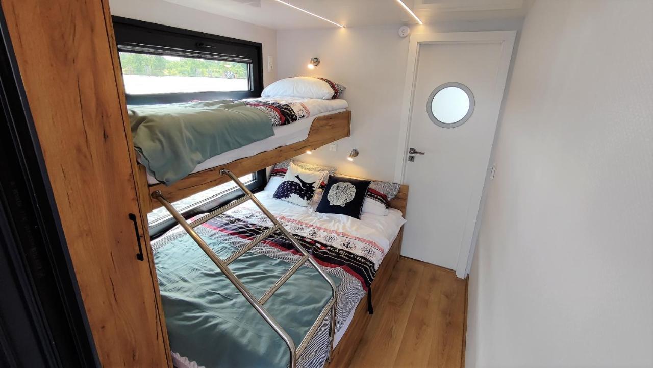Houseboat Water King Apartament Plywajacy Dom Na Wodzie, 7 Os Wrocław Zewnętrze zdjęcie
