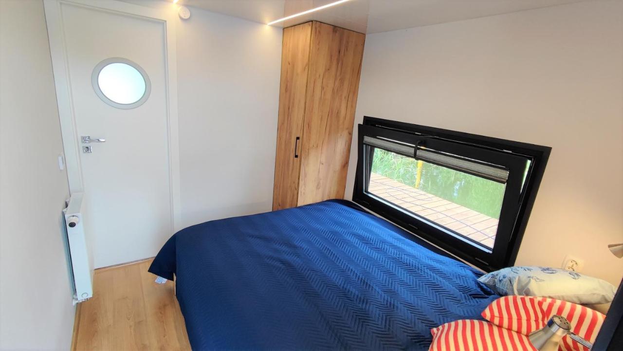 Houseboat Water King Apartament Plywajacy Dom Na Wodzie, 7 Os Wrocław Zewnętrze zdjęcie